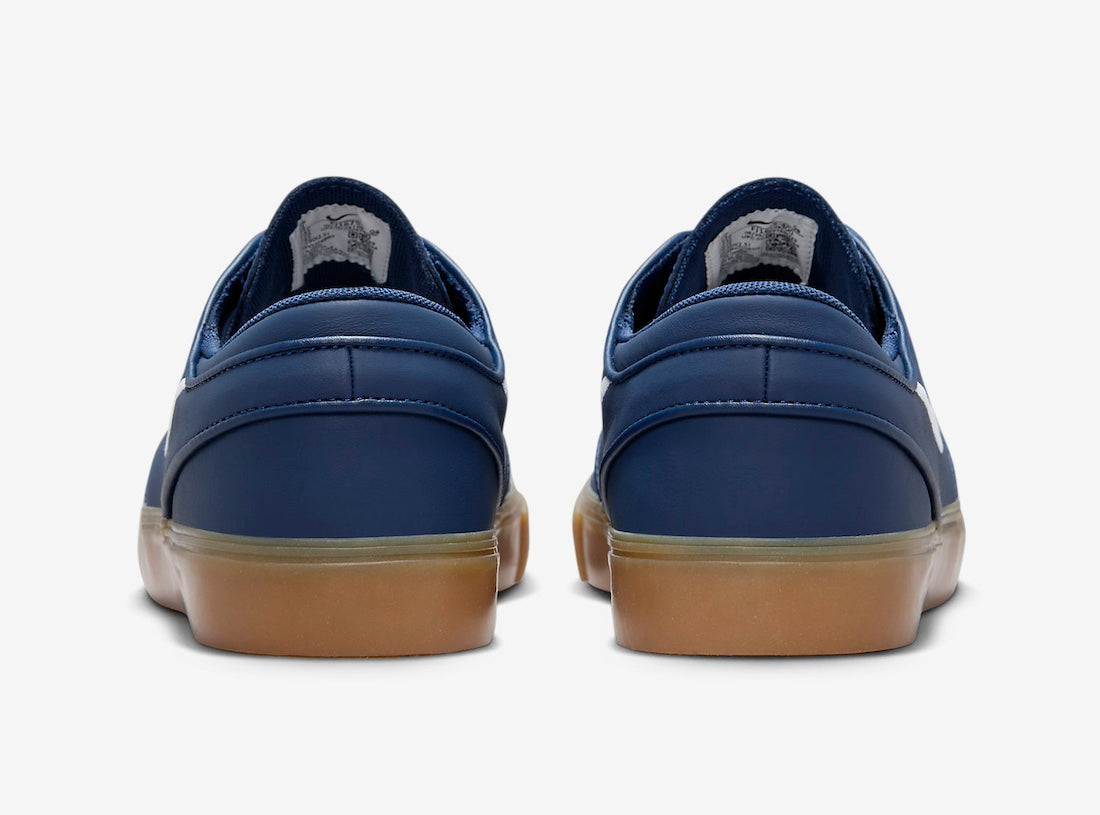 Nike-SB-Zoom-Janoski-OG-Navy-Gum